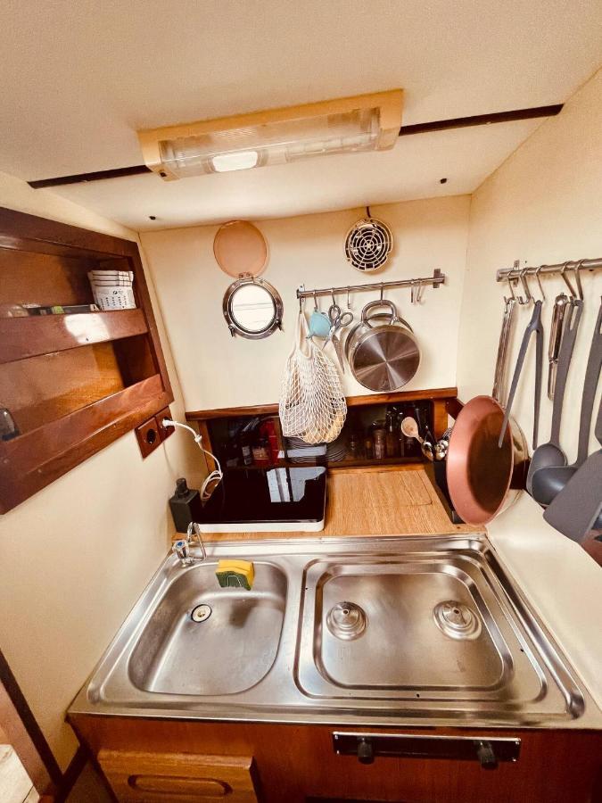 Hotel Stylish 80'S Fishing Boat Sant Adria de Besos Exterior foto